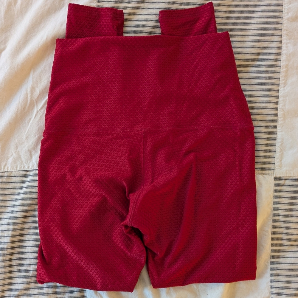Emily Hsu Designs Red Diamond Jacquard Leggings in M - Picture 3 of 8